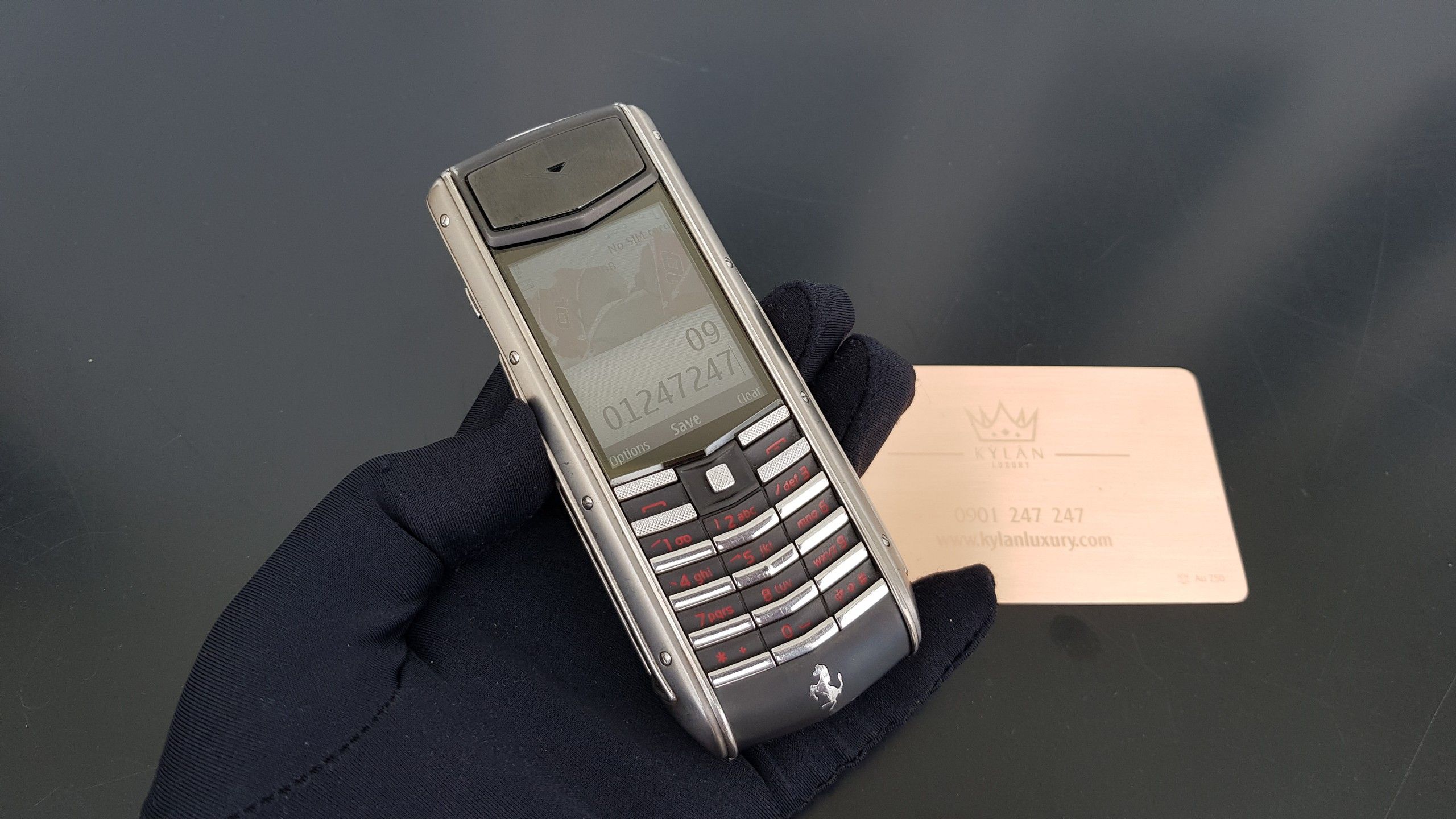 Kỳ Lân Luxury vertu ascenti ferrari special edition 32 2 Điện thoại Vertu Ascenti Ferrari Special Edition có gì đặc biệt?