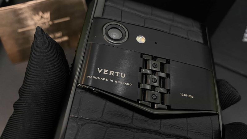 Vertu Aster P Aligator Black