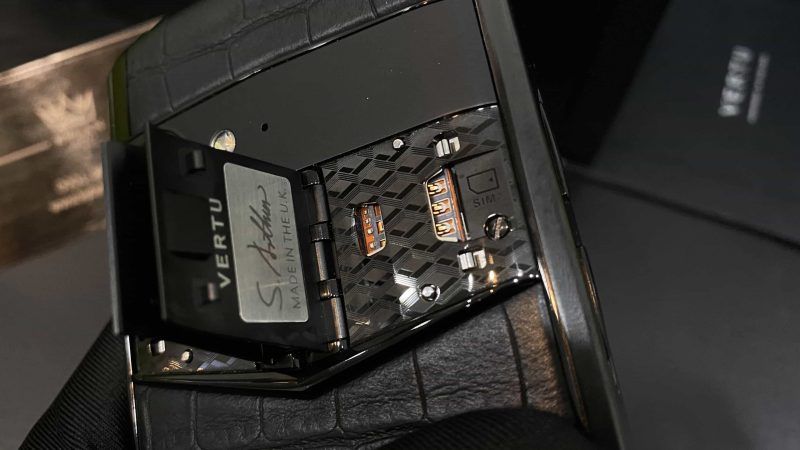 Vertu Aster P Aligator Black