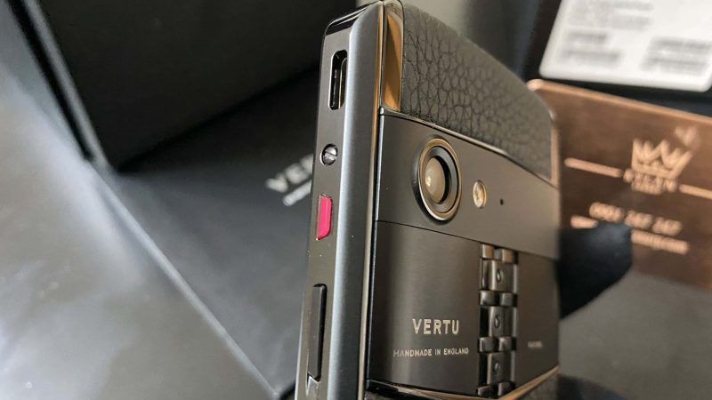 Kỳ Lân Luxury vertu aster p black new 34 jpeg scaled 1 Vertu Aster P Black New