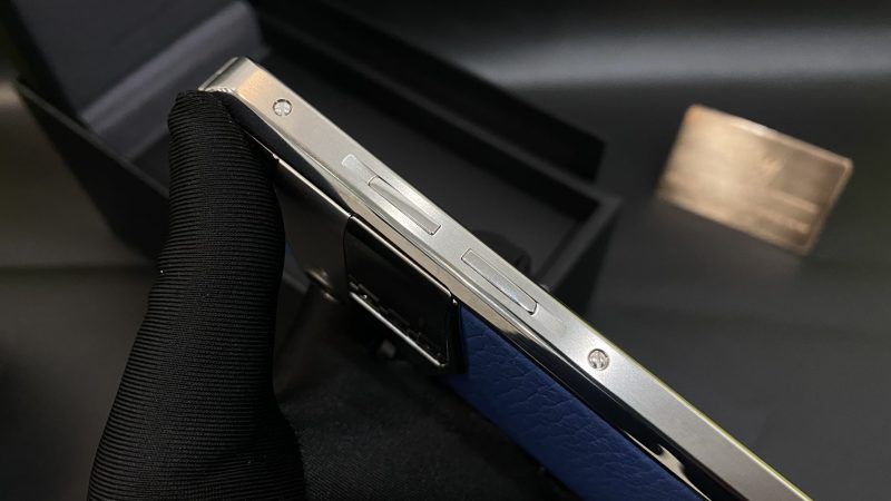 Kỳ Lân Luxury vertu aster p navy blue 1 scaled 1 Vertu Aster P Silver Navy Blue