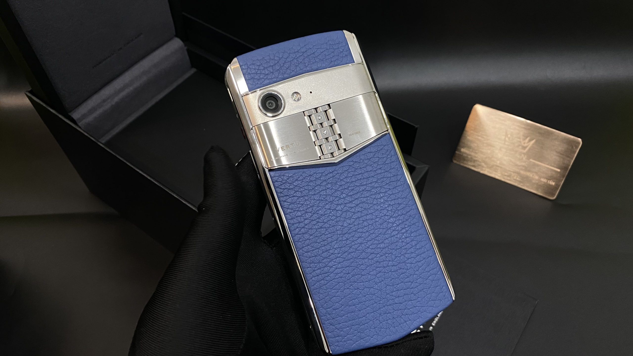 Kỳ Lân Luxury vertu aster p navy blue 16 scaled Vertu Aster P Silver Navy Blue