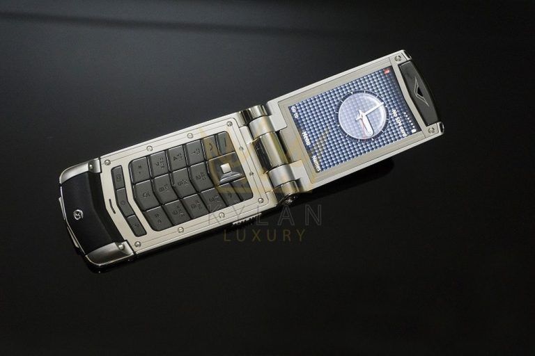 Kỳ Lân Luxury vertu constellation ayxta chiec vertu nap gap hang dau 7 2 Vertu Constellation Ayxta chiếc Vertu nắp gập hàng đầu