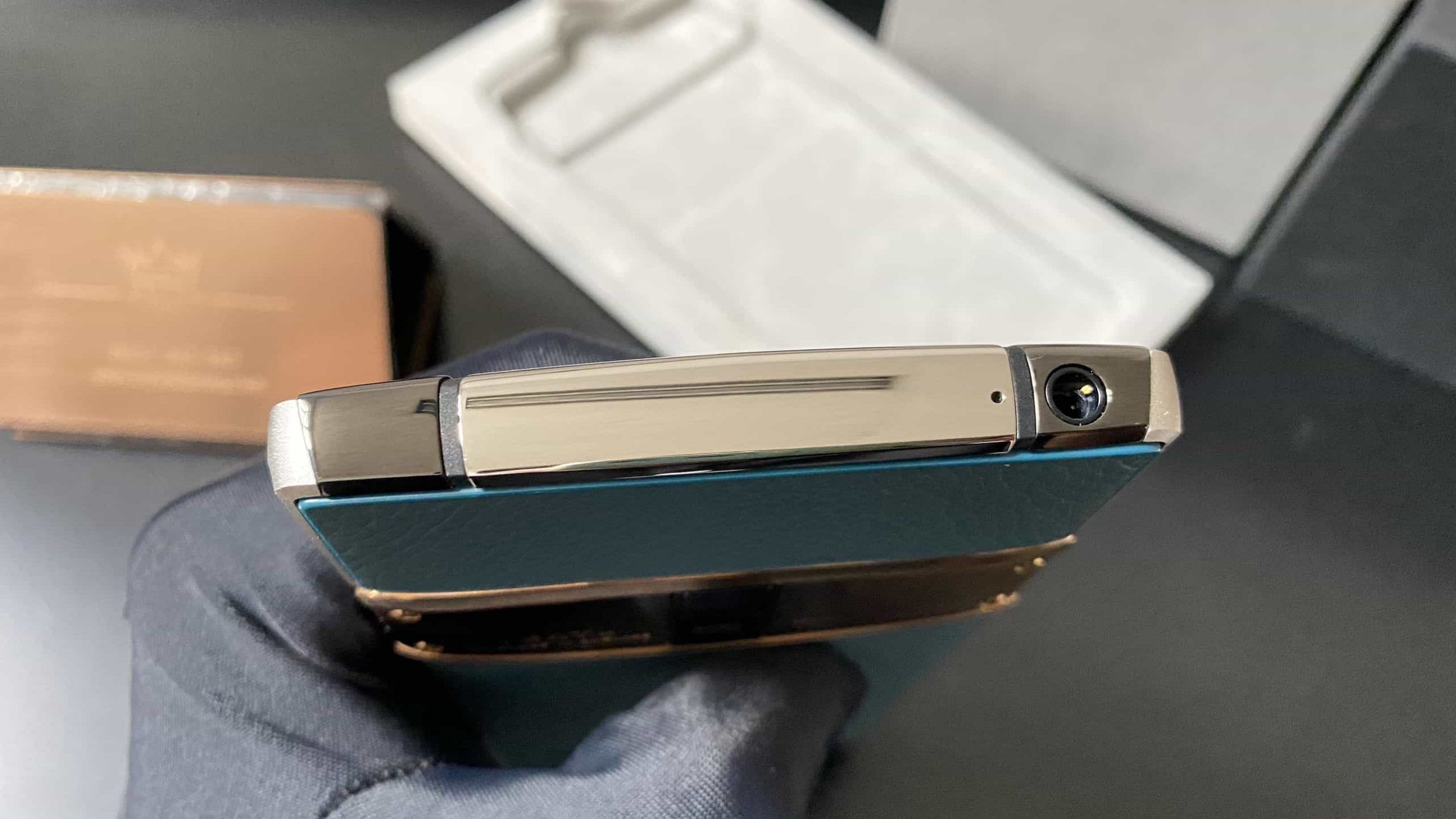 Kỳ Lân Luxury vertu constellation x 2017 gold xanh 20 scaled Vertu Constellation X 2017 Gold Xanh