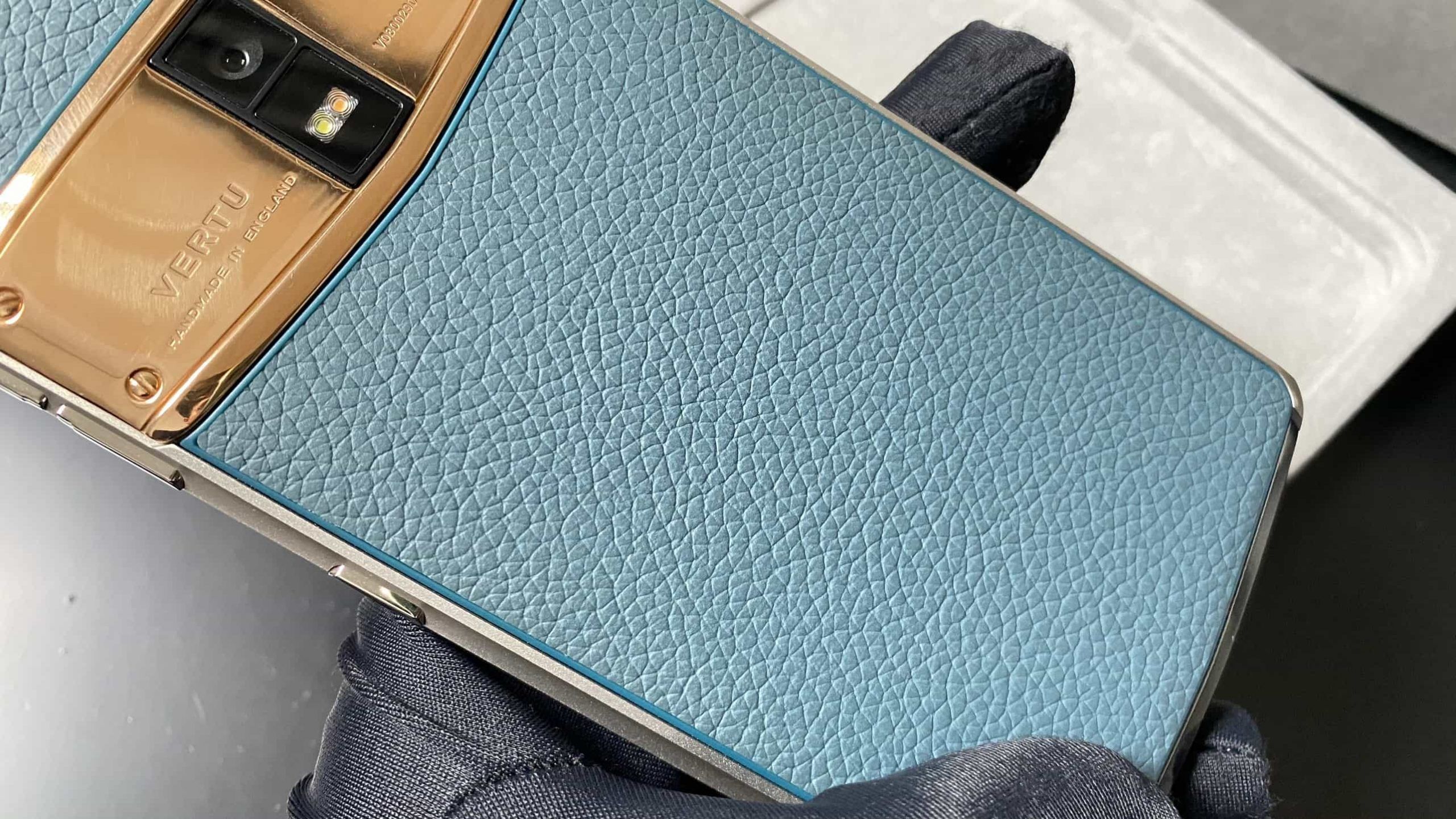 Kỳ Lân Luxury vertu constellation x 2017 gold xanh 29 scaled Vertu Constellation X 2017 Gold Xanh