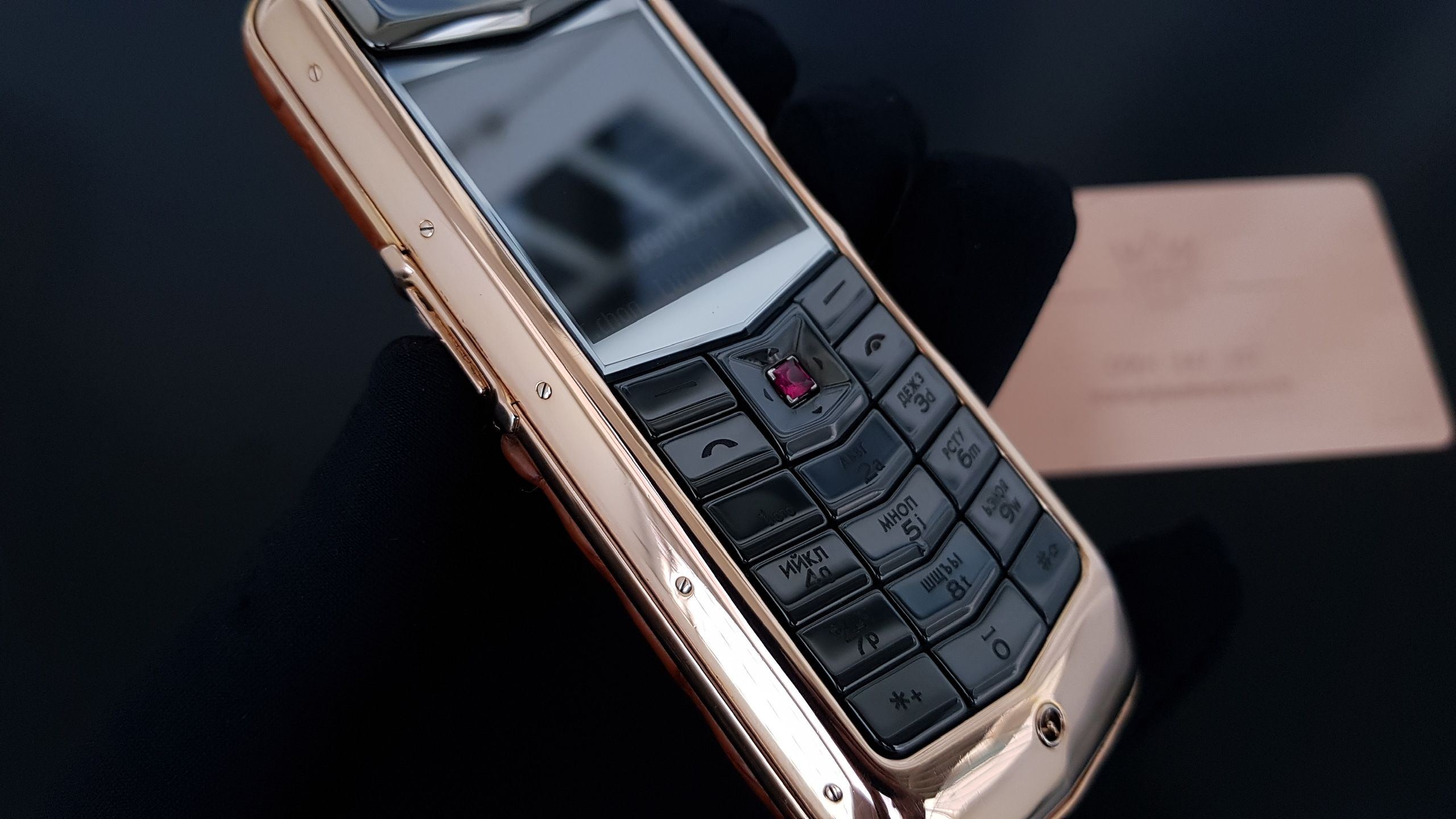 Kỳ Lân Luxury vertu contellation bo c va ng di nh rubi 4 Vertu Constellation Bọc Vàng Đính Rubi
