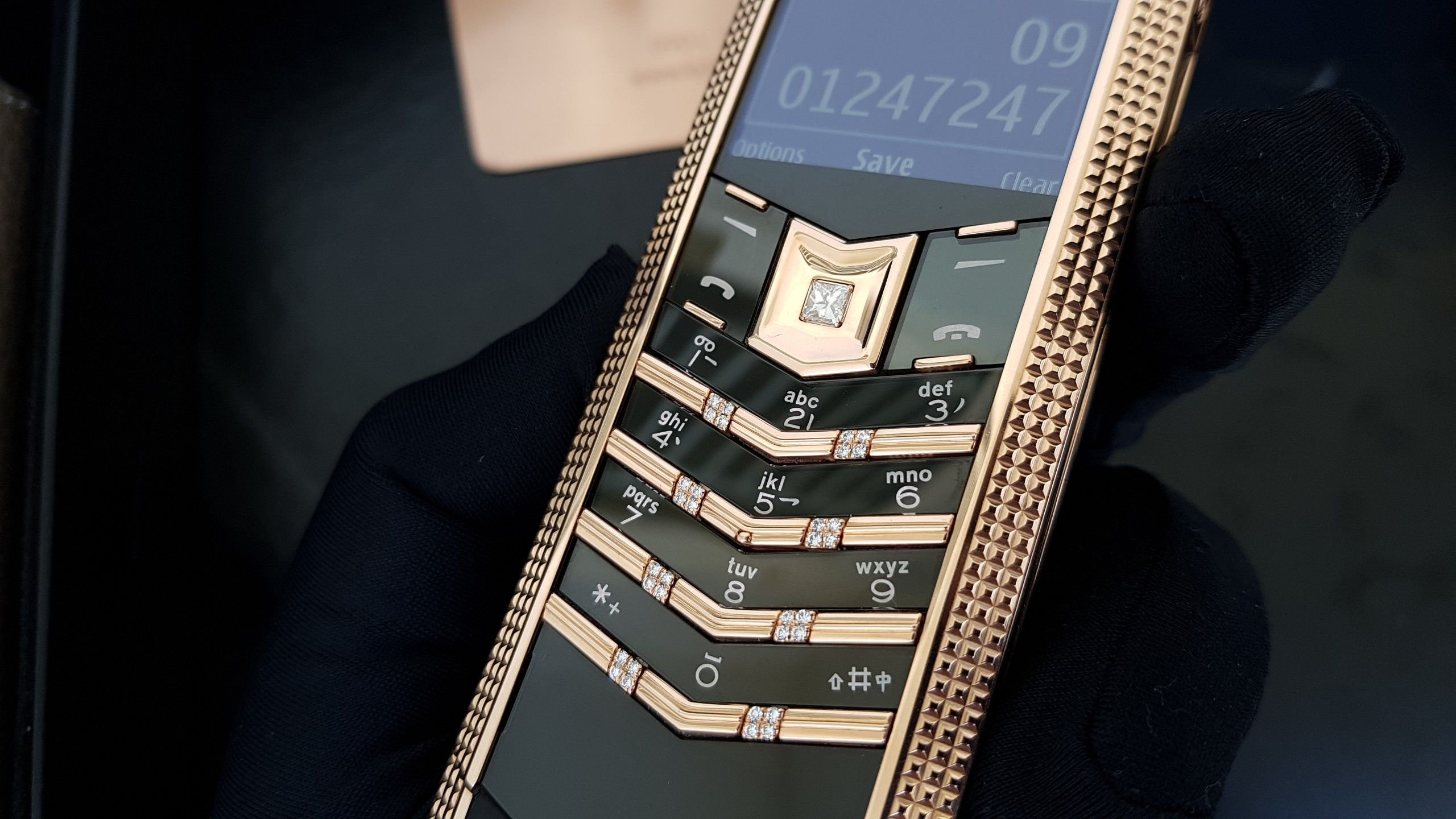 Kỳ Lân Luxury vertu siganture s cloud de paris rose gold mix diamond 2 Thông tin điện thoại Vertu Signature S Steel Clouds De Paris
