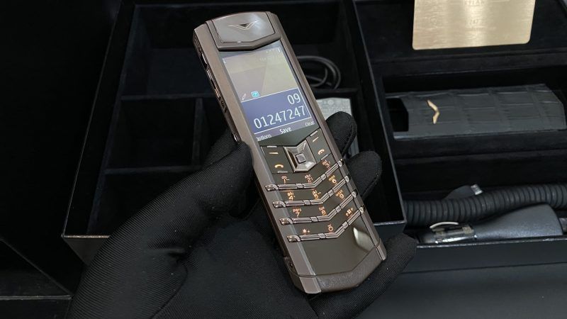 Kỳ Lân Luxury vertu signature s brown full box 1 1 scaled 1 Vertu Signature S Brown Full Box