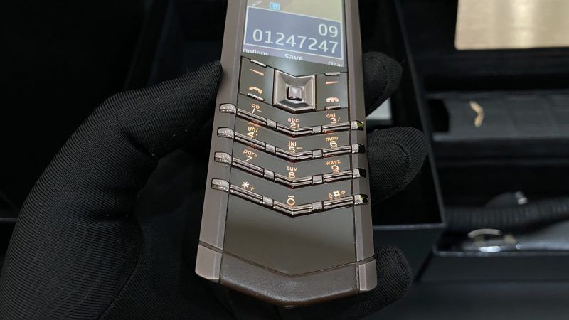 Kỳ Lân Luxury vertu signature s brown full box 14 1 scaled 1 Vertu Signature S Brown Full Box