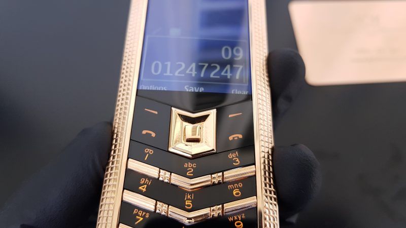 Kỳ Lân Luxury vertu signature s cloud de paris 11 6511699d 510f 480b a964 3e926dc8d4ff 1 Vertu Signature S Clous De Paris