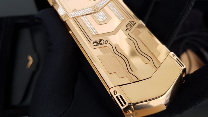 Kỳ Lân Luxury vertu signature s full gold full diamond ziczac fullbox 10 1 Vertu Signature S Full Gold Diamond ZicZac Full Box