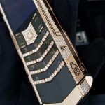 Kỳ Lân Luxury vertu signature s full gold full diamond ziczac fullbox 25 1 Vertu Signature S Full Gold Diamond ZicZac Full Box