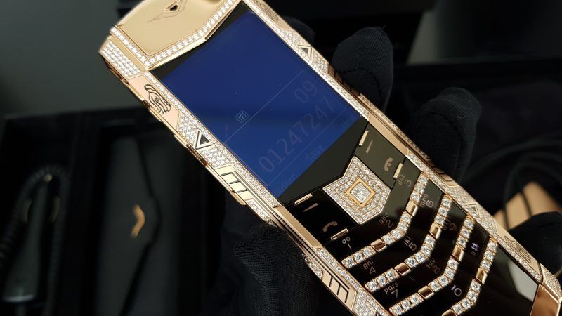 Kỳ Lân Luxury vertu signature s full gold full diamond ziczac fullbox 33 1 Vertu Signature S Full Gold Diamond ZicZac Full Box