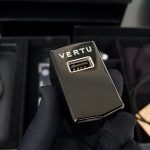 Kỳ Lân Luxury vertu signature s full gold full diamond ziczac fullbox 47 1 Vertu Signature S Full Gold Diamond ZicZac Full Box