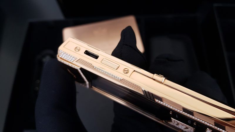 Vertu Signature S Full Gold Mix Diamond Alternative