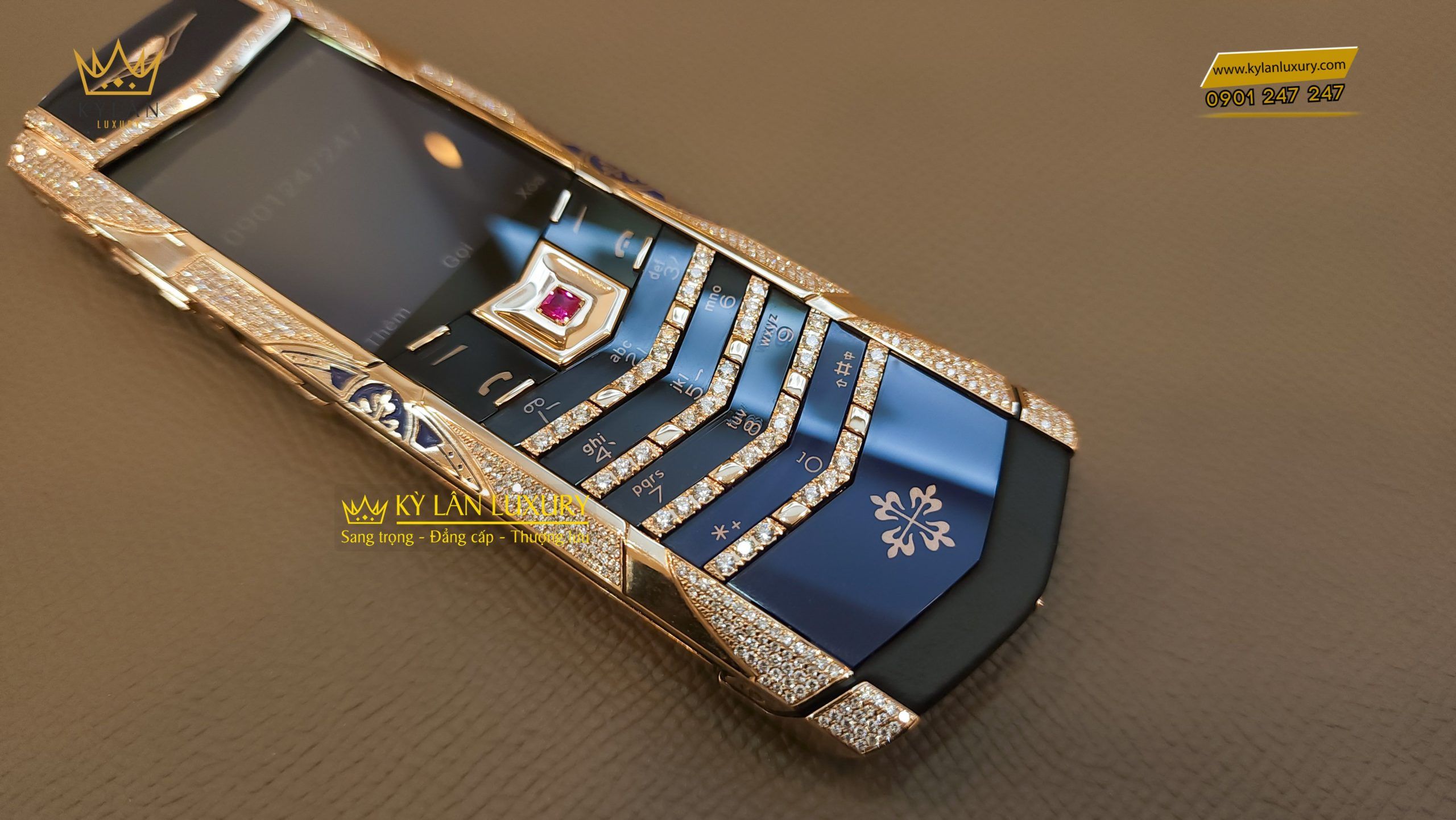 Kỳ Lân Luxury vertu signature s gold patek philippe blue 8 scaled Vertu Signature V Gold Patek Philippe Blue