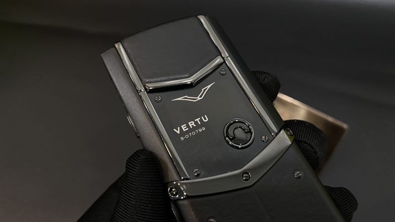 Kỳ Lân Luxury vertu signature s pure black mix diamond 15 1 scaled 1 Vertu Signature S Pure Black Mix Diamond