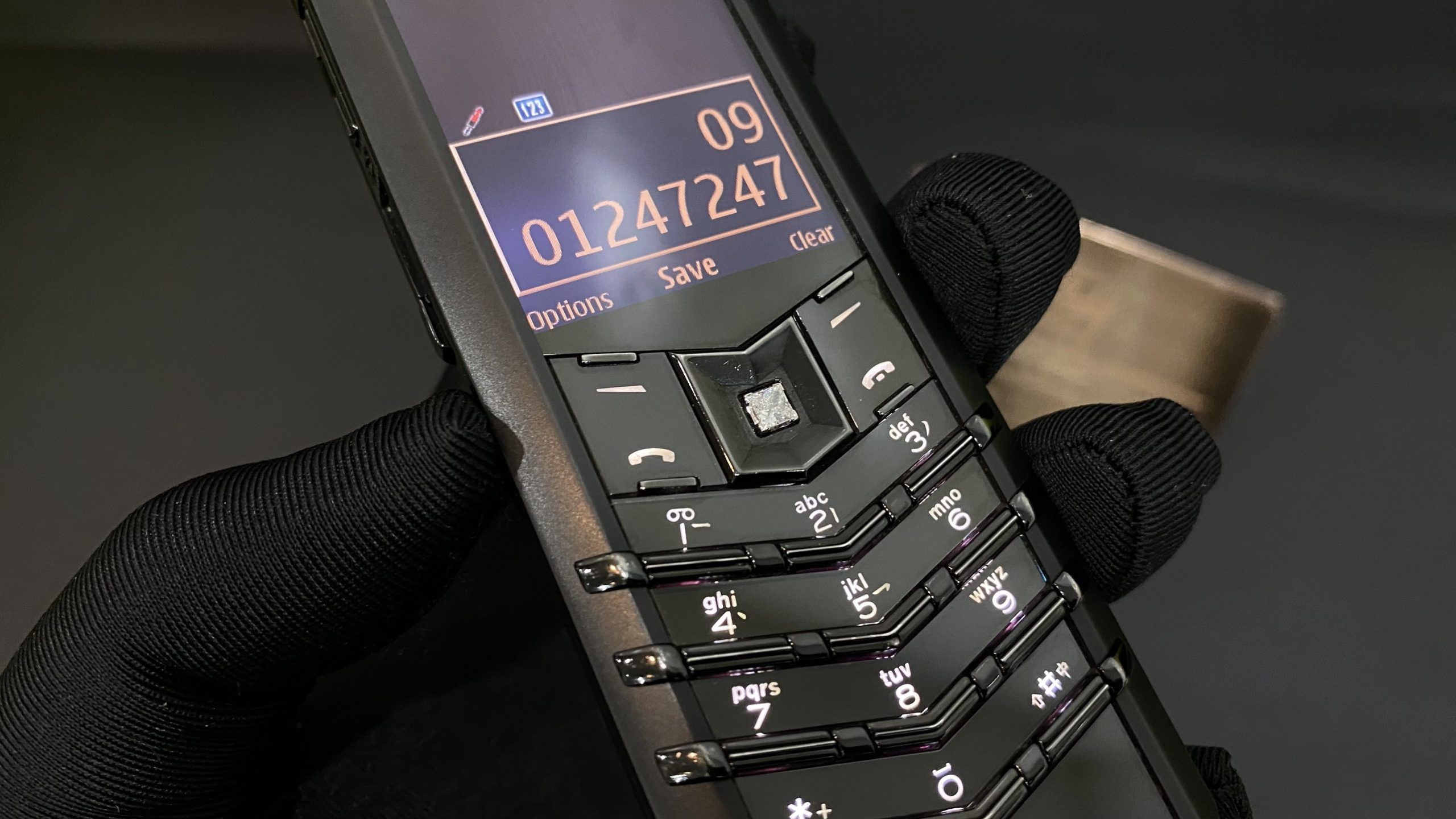 Kỳ Lân Luxury vertu signature s pure black mix diamond 7 1 scaled Vertu Signature S Pure Black Mix Diamond