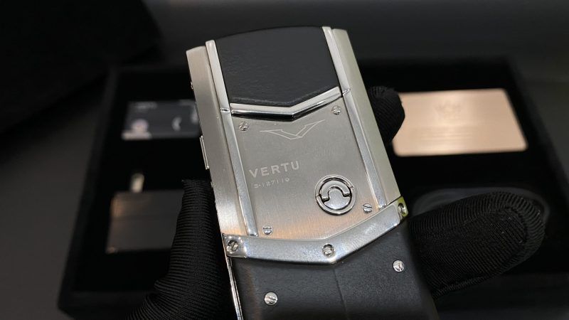 Kỳ Lân Luxury vertu signature s steel mix diamond 16 1 scaled 1 Vertu Signature S Steel Mix Diamond