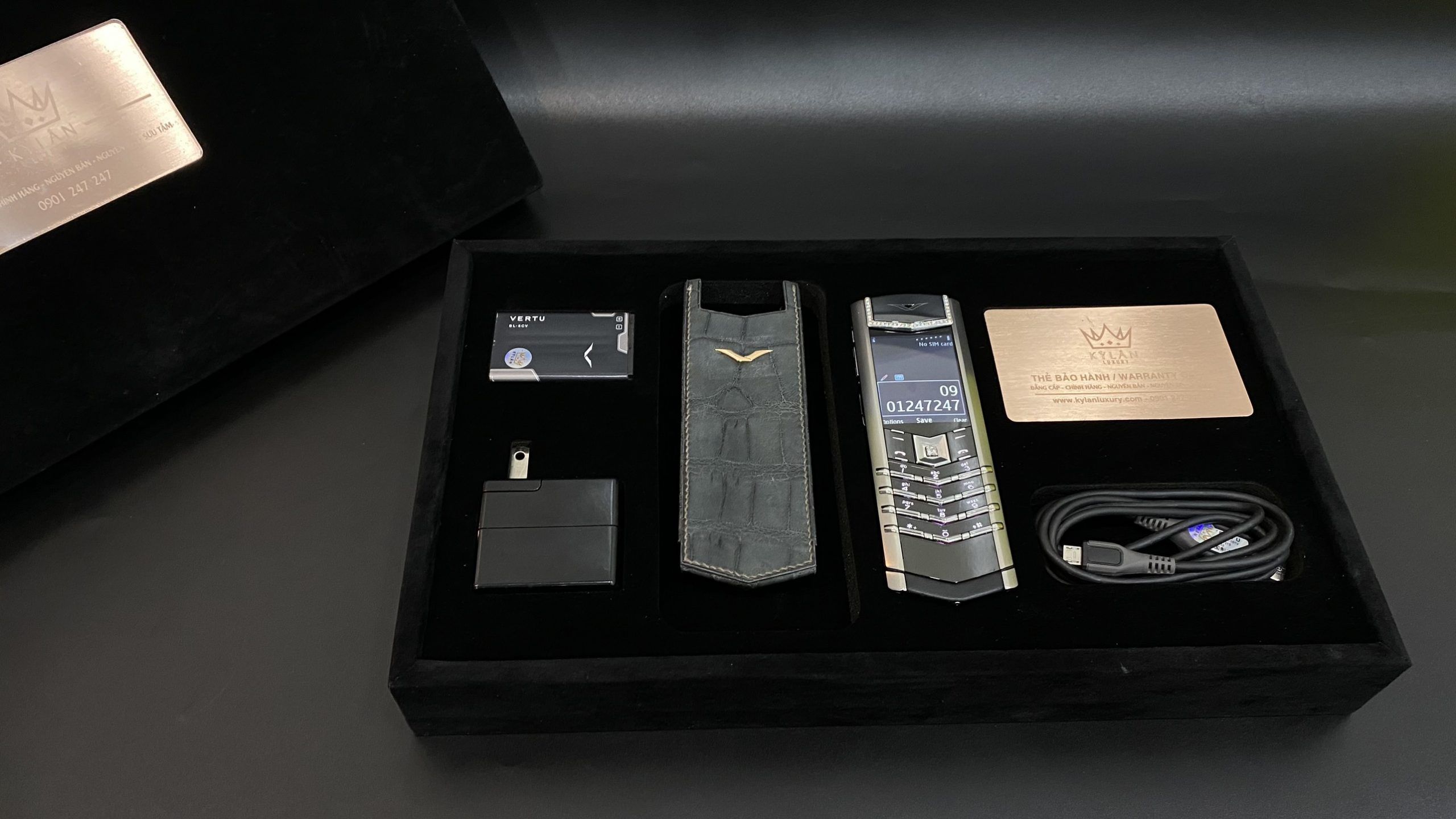 Kỳ Lân Luxury vertu signature s steel mix diamond 25 1 scaled Vertu Signature S Steel Mix Diamond