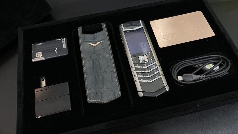 Kỳ Lân Luxury vertu signature s steel mix diamond 32 1 scaled 1 Vertu Signature S Steel Mix Diamond