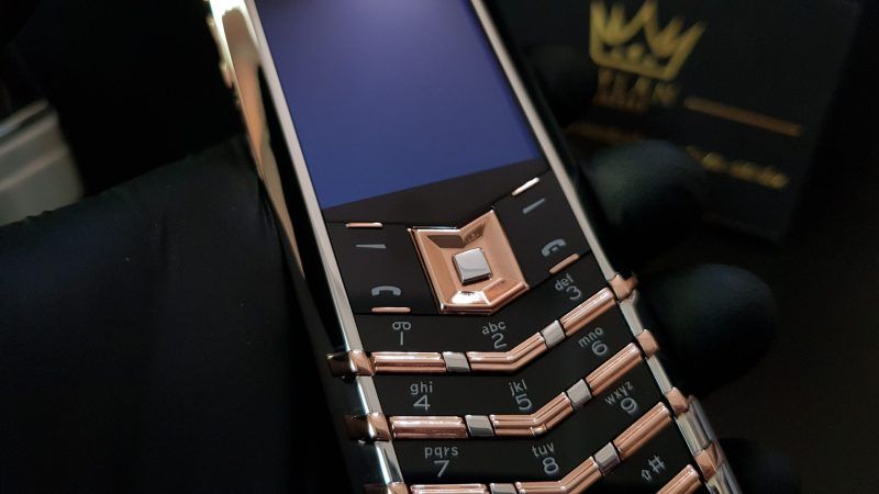 Kỳ Lân Luxury vertu signature s thep che tac diem ma vang 12 scaled 1 Vertu Signature S thép điểm vàng hồng