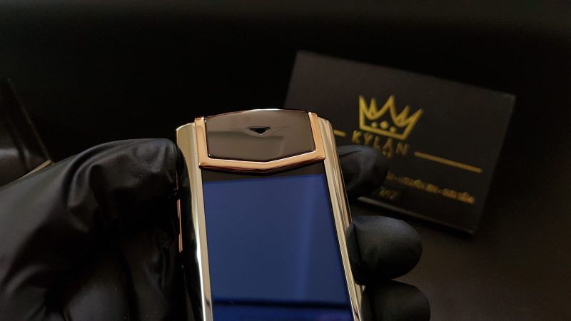 Kỳ Lân Luxury vertu signature s thep che tac diem ma vang 15 scaled 1 Vertu Signature S thép điểm vàng hồng