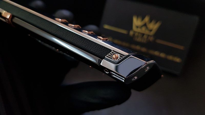 Kỳ Lân Luxury vertu signature s thep che tac diem ma vang 20 scaled 1 Vertu Signature S thép điểm vàng hồng