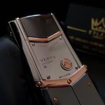 Kỳ Lân Luxury vertu signature s thep che tac diem ma vang 28 scaled 1 Vertu Signature S thép điểm vàng hồng