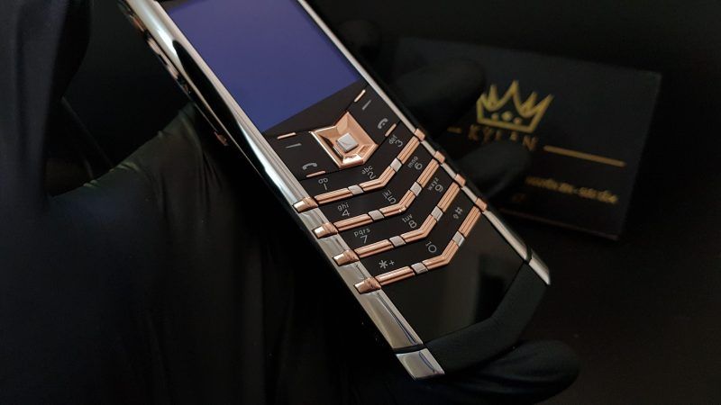 Kỳ Lân Luxury vertu signature s thep che tac diem ma vang 8 scaled 1 Vertu Signature S thép điểm vàng hồng