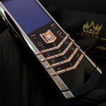 Kỳ Lân Luxury vertu signature s thep che tac diem ma vang 9 scaled 1 Vertu Signature S thép điểm vàng hồng