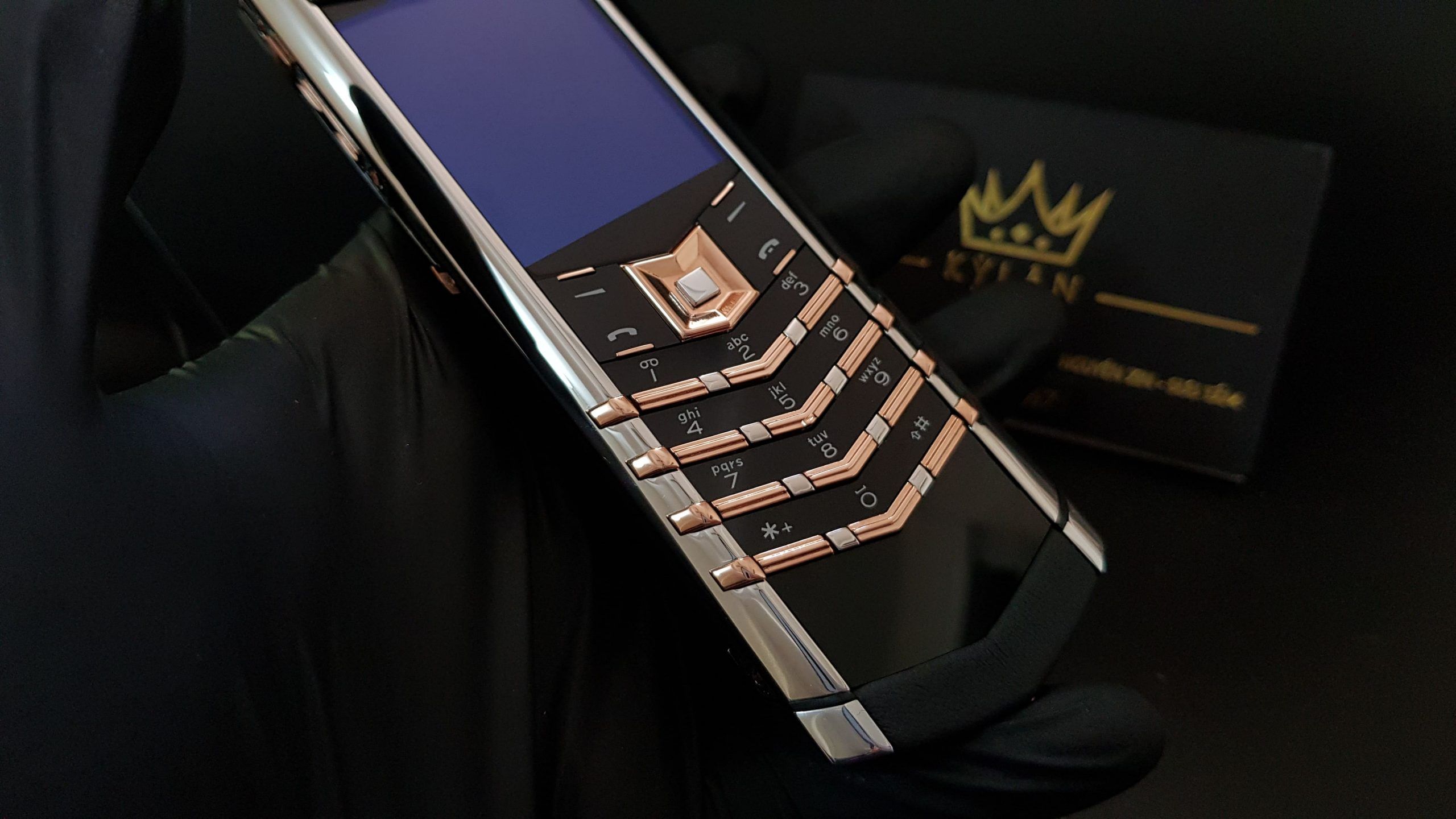 Kỳ Lân Luxury vertu signature s thep che tac diem ma vang 9 scaled Vertu Signature S thép điểm vàng hồng