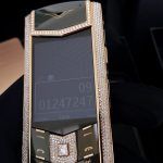 Kỳ Lân Luxury vertu signature s vang khoi full kim cuong 35 59ffa6db e7c4 4f06 a794 3545bcd983c0 1 Vertu Signature S Vàng Khối Full Diamond