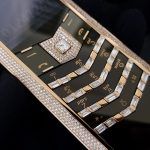 Kỳ Lân Luxury vertu signature s vang khoi full kim cuong 41 c73dac86 e1a2 4185 886b eadac72d3b10 1 Vertu Signature S Vàng Khối Full Diamond