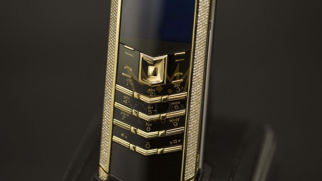 Kỳ Lân Luxury vertu va cac muc gia cua ky nguyen doc ban 2 Vertu và các mức giá của kỹ nguyên độc bản