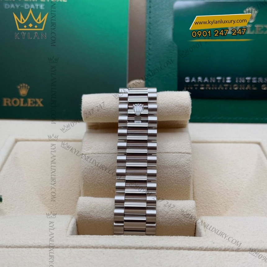 Kỳ Lân Luxury 5 4 Đồng hồ Rolex Day Date 40 platinum xanh olive 228236-0008