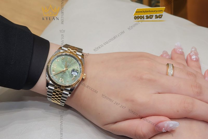 Đồng hồ Rolex Datejust 36 126233-0025 vàng vàng, mặt số xanh Olive