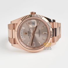 Đồng hồ Rolex Day Date 40 228235-0004 mặt số Sundust, cọc số kim cương