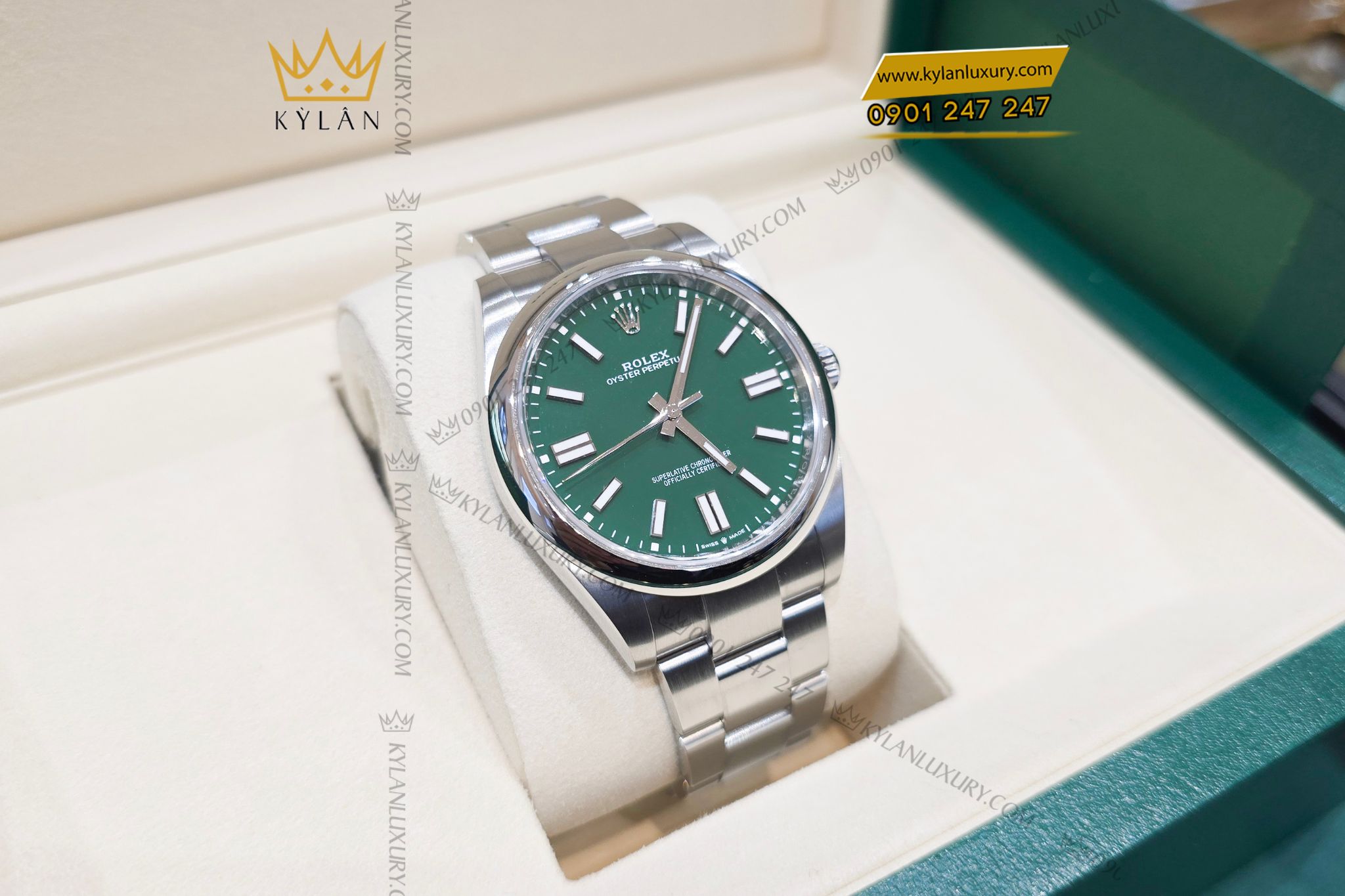 Kỳ Lân Luxury Dong ho Rolex Oyster Perpetual 41 134300 0005 mat so xanh la 14 Đồng hồ Rolex Oyster Perpetual 41 134300-0005 mặt số xanh lá