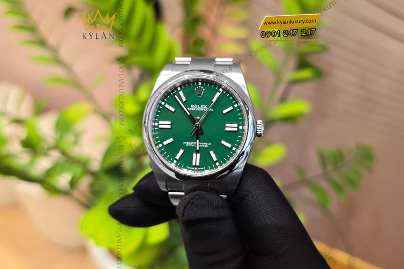 Đồng hồ Rolex Oyster Perpetual 41 134300-0005 mặt số xanh lá