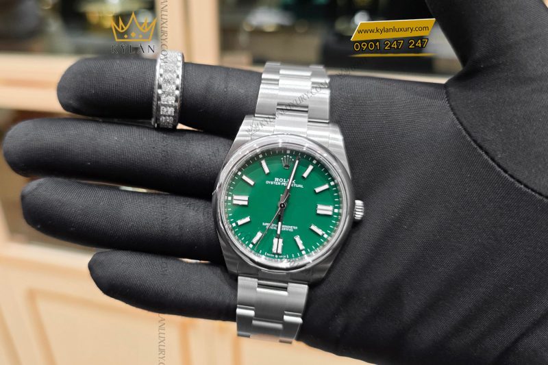 Đồng hồ Rolex Oyster Perpetual 41 134300-0005 mặt số xanh lá