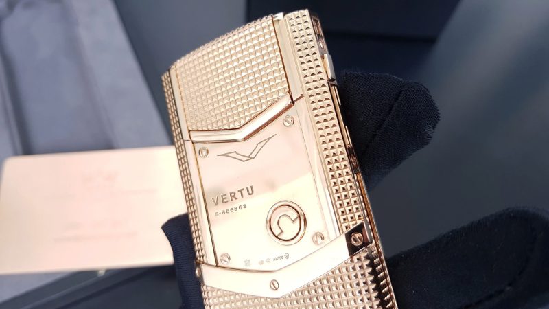 Kỳ Lân Luxury Vertu Signature S Full Gold Clous De Paris 14 Vertu Signature S Full Gold Clous De Paris