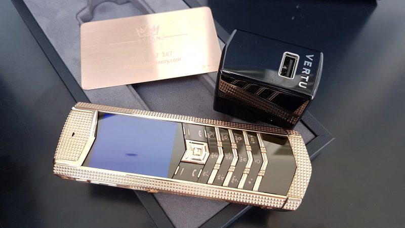 Kỳ Lân Luxury Vertu Signature S Full Gold Clous De Paris 28 Vertu Signature S Full Gold Clous De Paris