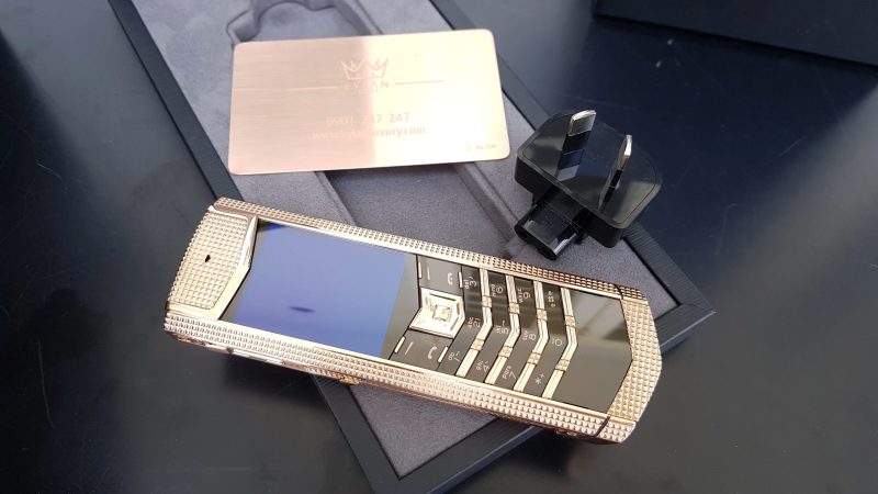 Kỳ Lân Luxury Vertu Signature S Full Gold Clous De Paris 33 Vertu Signature S Full Gold Clous De Paris