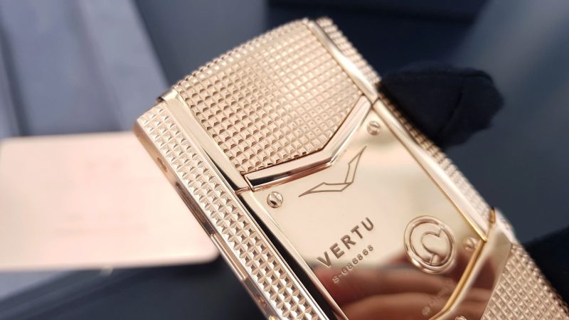 Kỳ Lân Luxury Vertu Signature S Full Gold Clous De Paris 6 Vertu Signature S Full Gold Clous De Paris