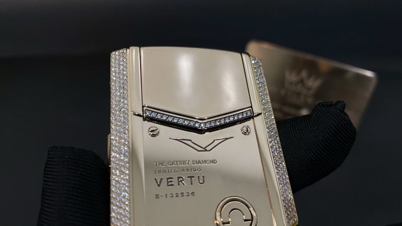 Kỳ Lân Luxury Vertu Signature S Full Gold Full Diamond 5 Vertu Signature S Full Gold Full Diamond