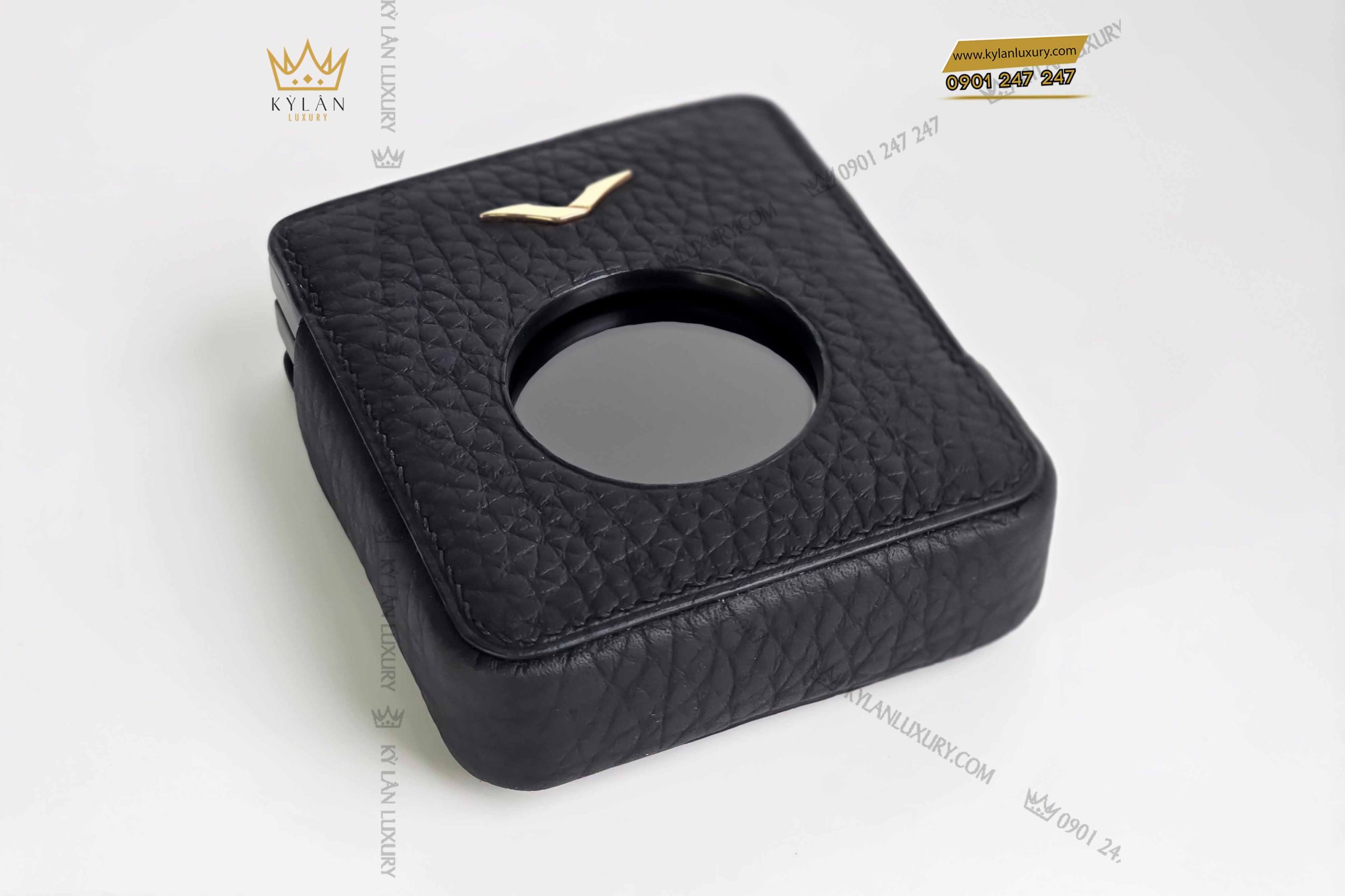 Kỳ Lân Luxury bao da dien thoai man hinh gap vertu ironflip da togo 4 42362878 4461 4387 b4e4 f5c6b7a841d9 scaled Bao da điện thoại màn hình gập Vertu Ironflip da Togo