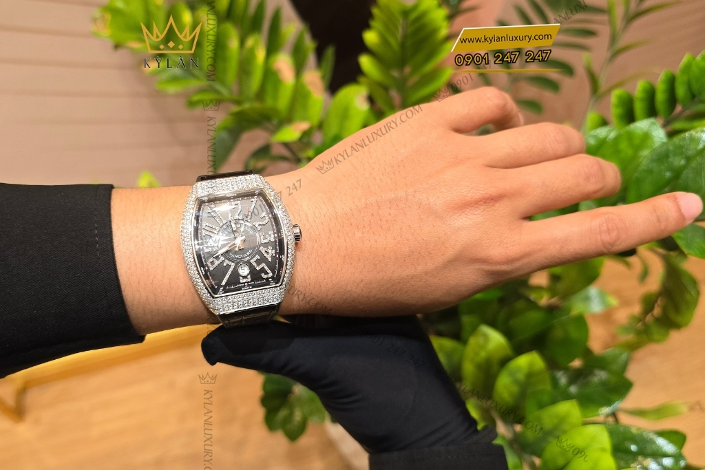 Kỳ Lân Luxury dong ho franck muller vanguard v41 black pave diamond 7 Đồng hồ Franck Muller Vanguard V41 Black Pavé Diamond