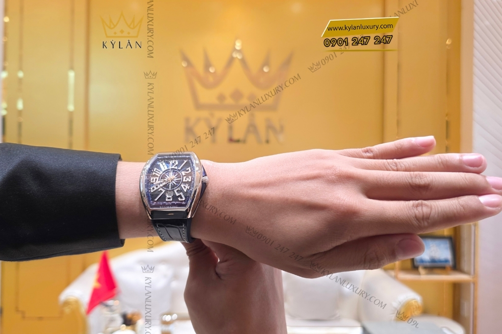 Kỳ Lân Luxury dong ho franck muller vanguard yachting v41 sc dt mat so xanh 14 Đồng hồ Franck Muller Vanguard Yachting - V41 SC DT mặt số xanh