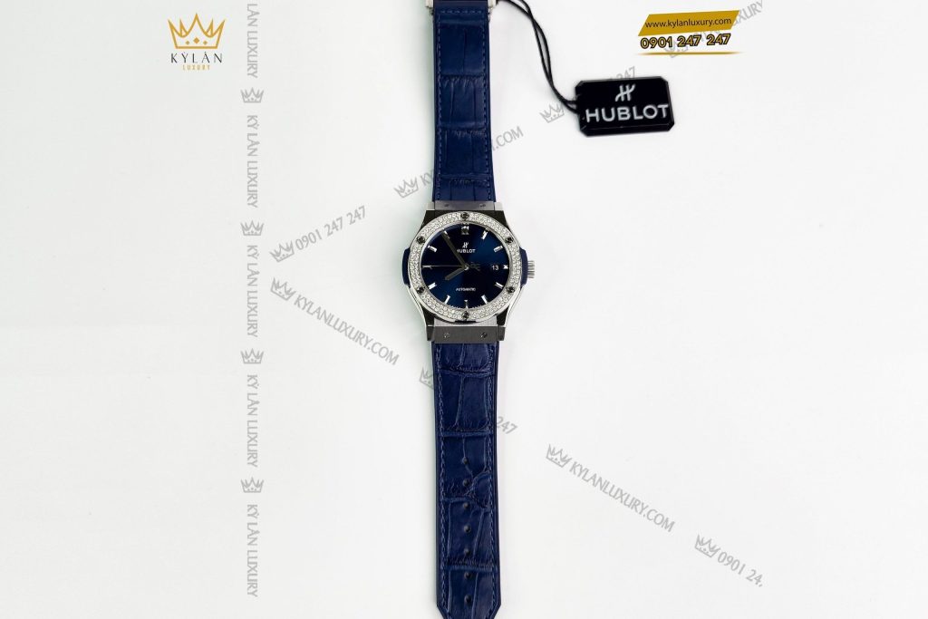 Kỳ Lân Luxury dong ho hublot classic fusion blue custom diamond 17 Đồng hồ Hublot Classic Fusion Titanium Blue custom vành kim cương 42mm